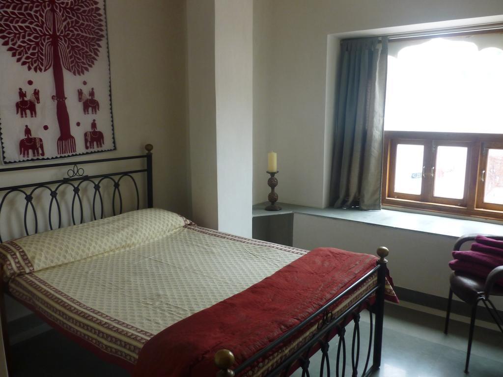 Silver Moon Haveli Hotel Udaipur Room photo