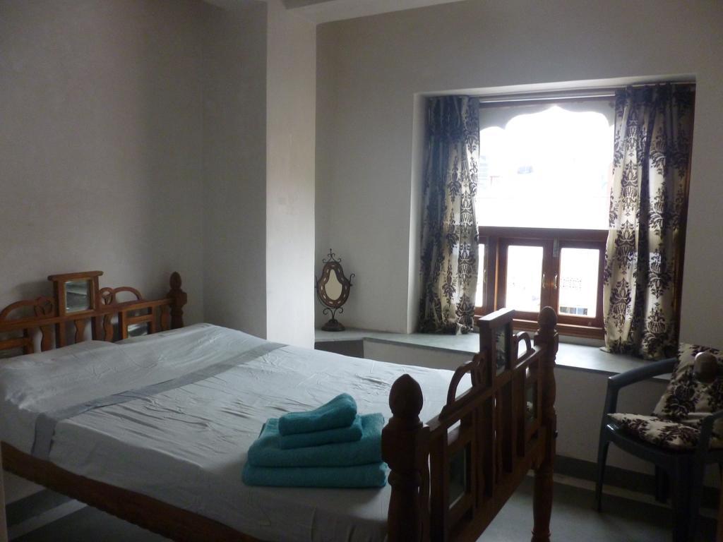 Silver Moon Haveli Hotel Udaipur Room photo