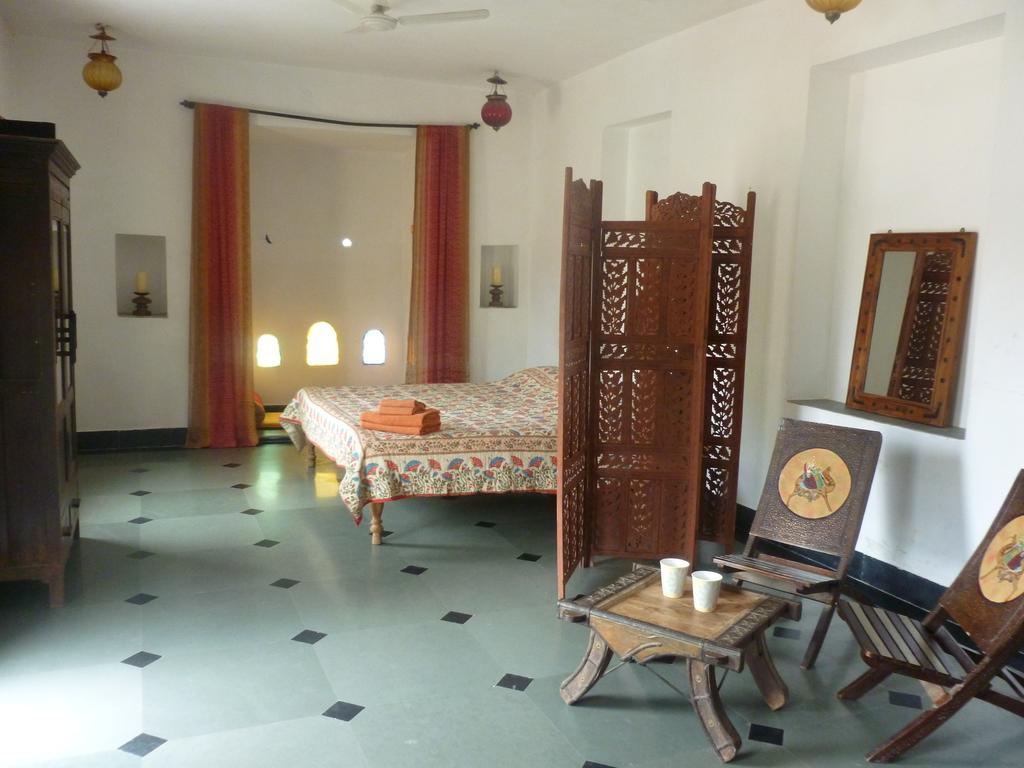 Silver Moon Haveli Udaipur Room photo