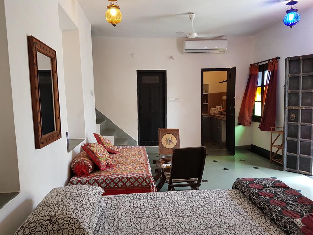 Silver Moon Haveli Udaipur Exterior photo